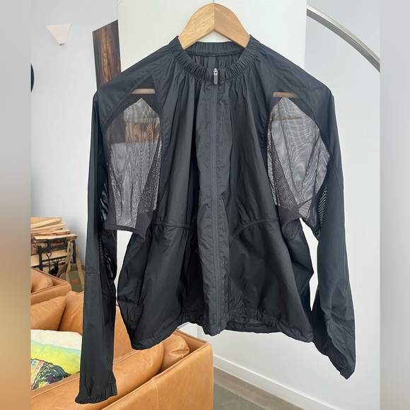 Lululemon With the Breeze Jacket - Picture 3 of 7